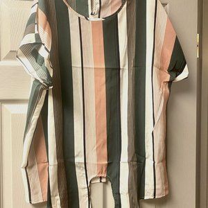 Comfortable Tie-Up Top in Plus Size